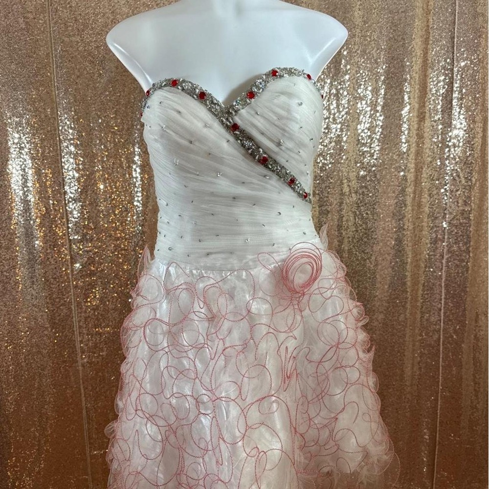 Poly USA White Red Beaded Strapless Tulle Red Swirls Homecoming Dress/Size M
